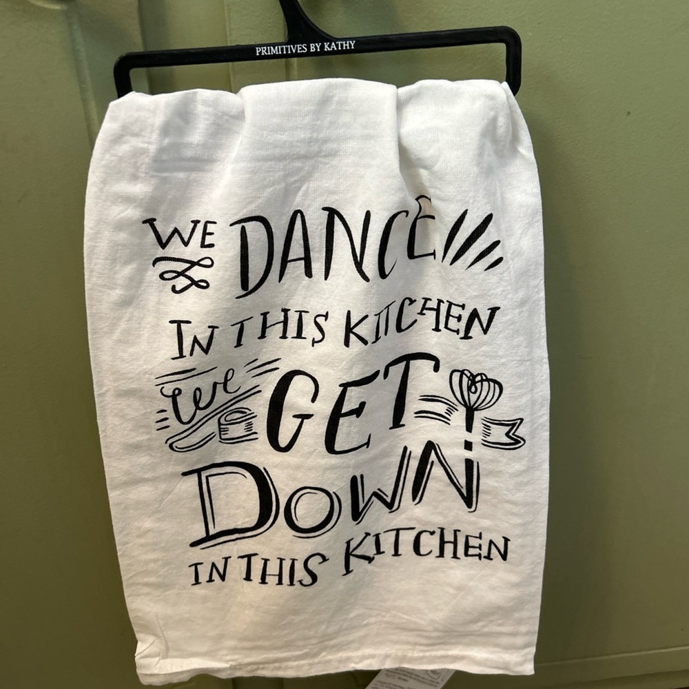 2 Kitchen Towels Primitives by Kathy‎ “We Dance in this Kitchen” 100% Cotton NWT
